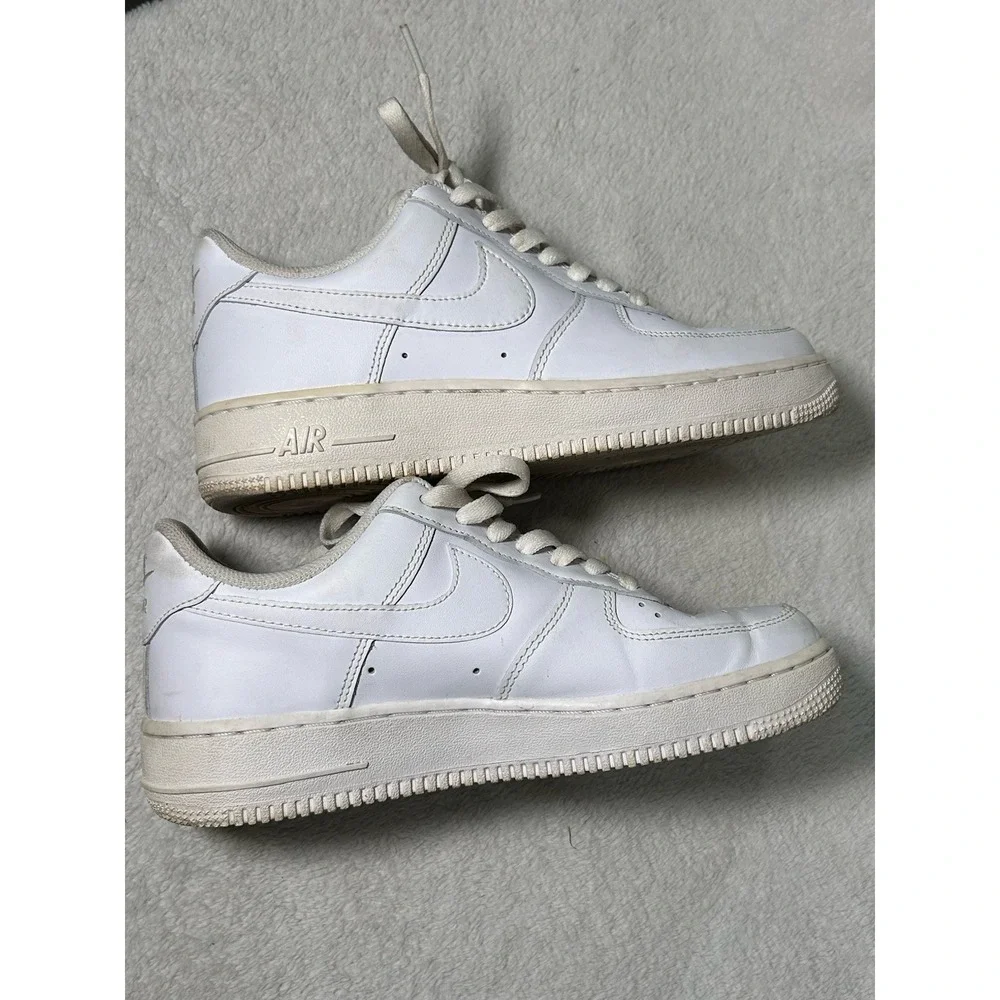 Nike Air Force 1 '07 Shoes Womens Size 8 White Leather Cushioned DD8959-100